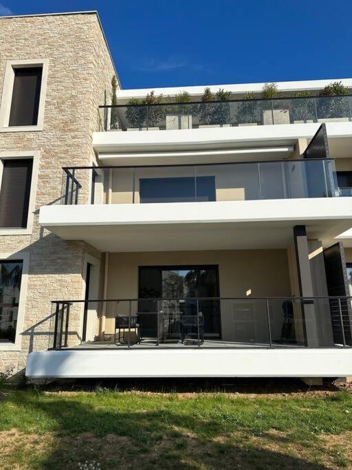 Superbe Neuf Aucalme Apartment *